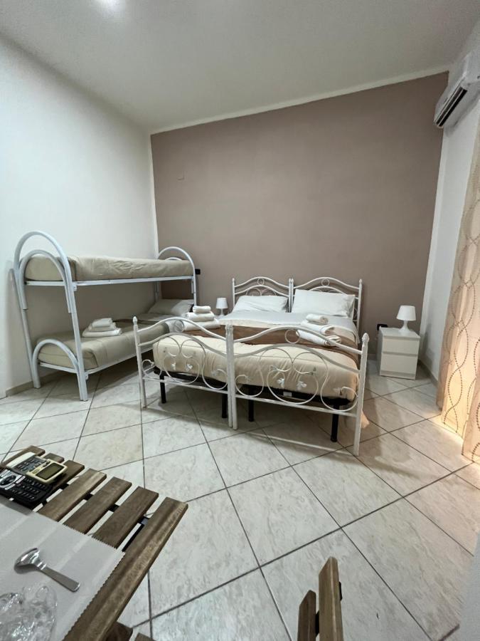 La Svolta Rooms Nápoles Exterior foto